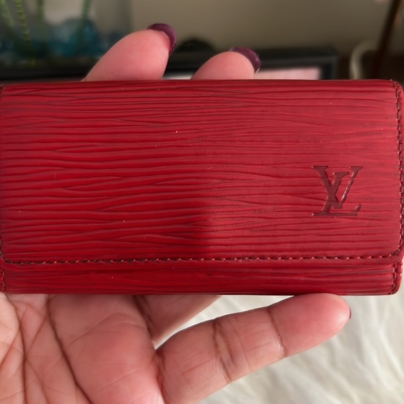 Louis Vuitton Epi Red 4 keychain. Date Code CA1917 - Picture 4 of 13